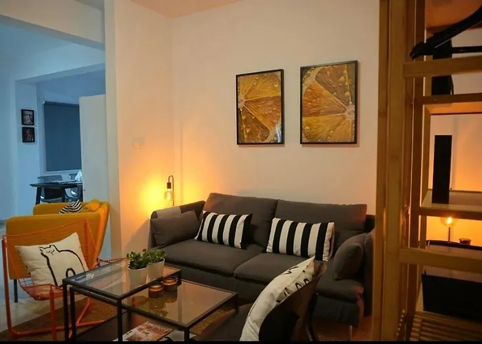 Exquisite Melanos Lejlighed Klorakas