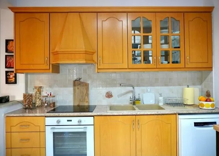 Exquisite Melanos Apartmán *