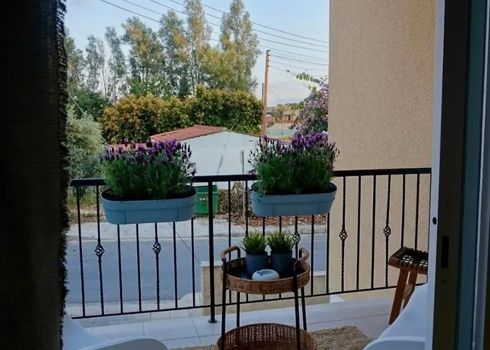 Exquisite Melanos Apartmán